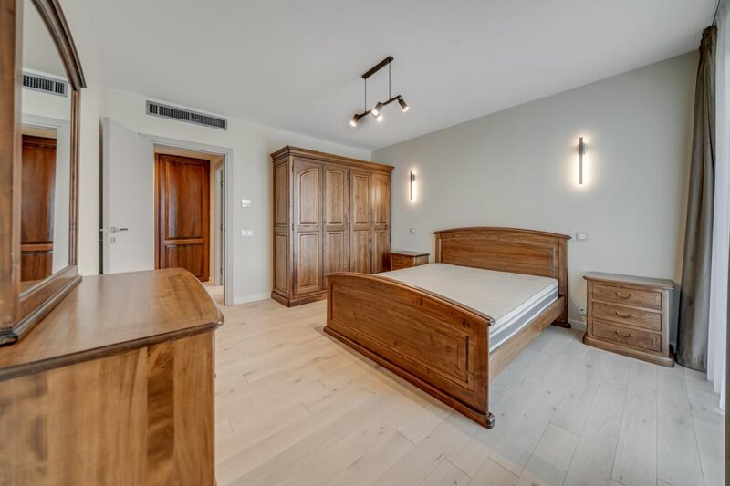 Trei camere | Asmita | Etaj 20 | Panorama spectaculoasa